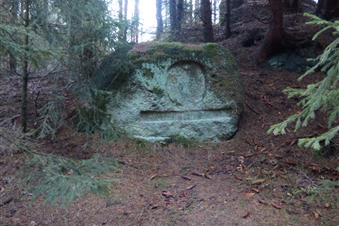 Klotyldin kámen – pamětní kámen pro Heinricha von Stephan Hartava 