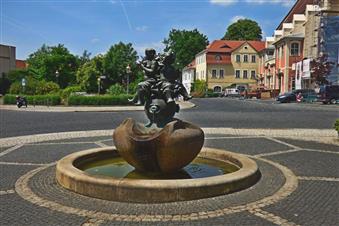 Marktfrauenbrunnen, Klosterplatz, Zittau