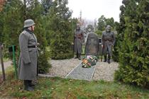 Pomník obětem první světové války v Hrádku nad Nisou (300 kB)