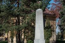 Pomník Gottfrieda Menzela, Nové Město pod Smrkem  (402 kB)