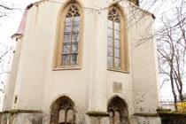 Kostel Nejsvětější Trojice (Tkalcovský kostel) Žitava, smírčí kříže (292 kB)