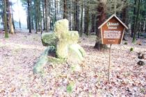 Kamenný kříž ve Špitálním lese, Eichgraben  (416 kB)