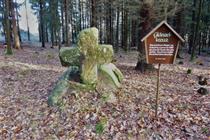 Kamenný kříž ve Špitálním lese, Eichgraben  (411 kB)