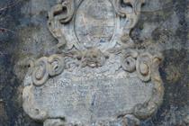 Pamětní deska s nápisem k návštěvě kurfiřta Jana Jiřího II. na hradě a klášteře Oybin  (261 kB)
