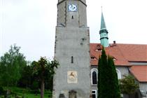 Peter-Pauls-Kirche und Kirchhof, Hirschfelde (184 kB)