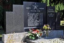 Denkmal für die Opfer des Zweiten Weltkriegs in Hrádek nad Nisou (336 kB)