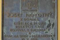 Pamětní deska legionáři Novotnému v Hrádku nad Nisou (223 kB)