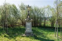 Bezeichnung des Denkmals: Schäfer-Kreuz, Nové Město pod Smrkem (458 kB)