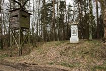 Bezeichnung des Denkmals: Hirschmann Kreuz, Poustka u Višňové (448 kB)