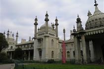 Brighton-Royal Pavilion vchod (45 kB)