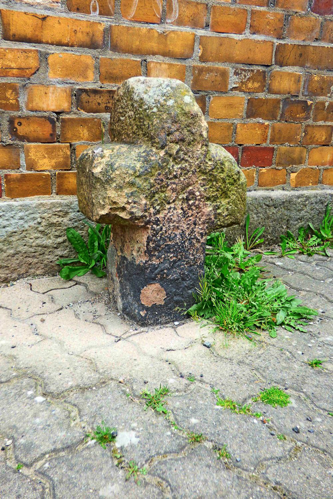 Kamenný kříž Hirschfelde