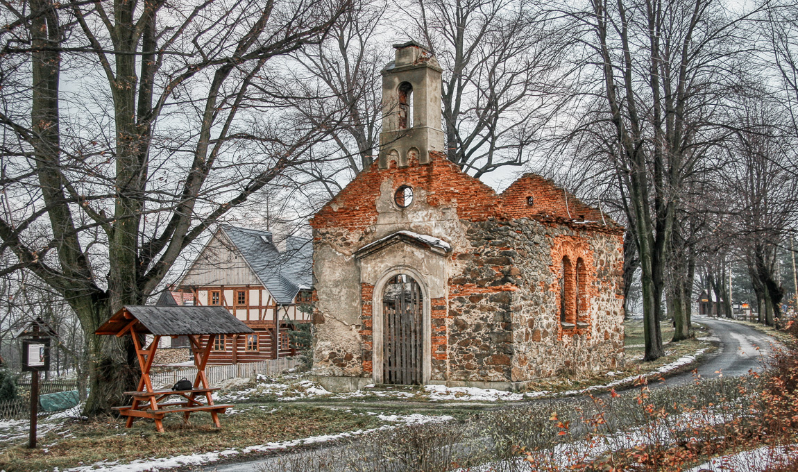Kaplica w miejscowości Uhelná